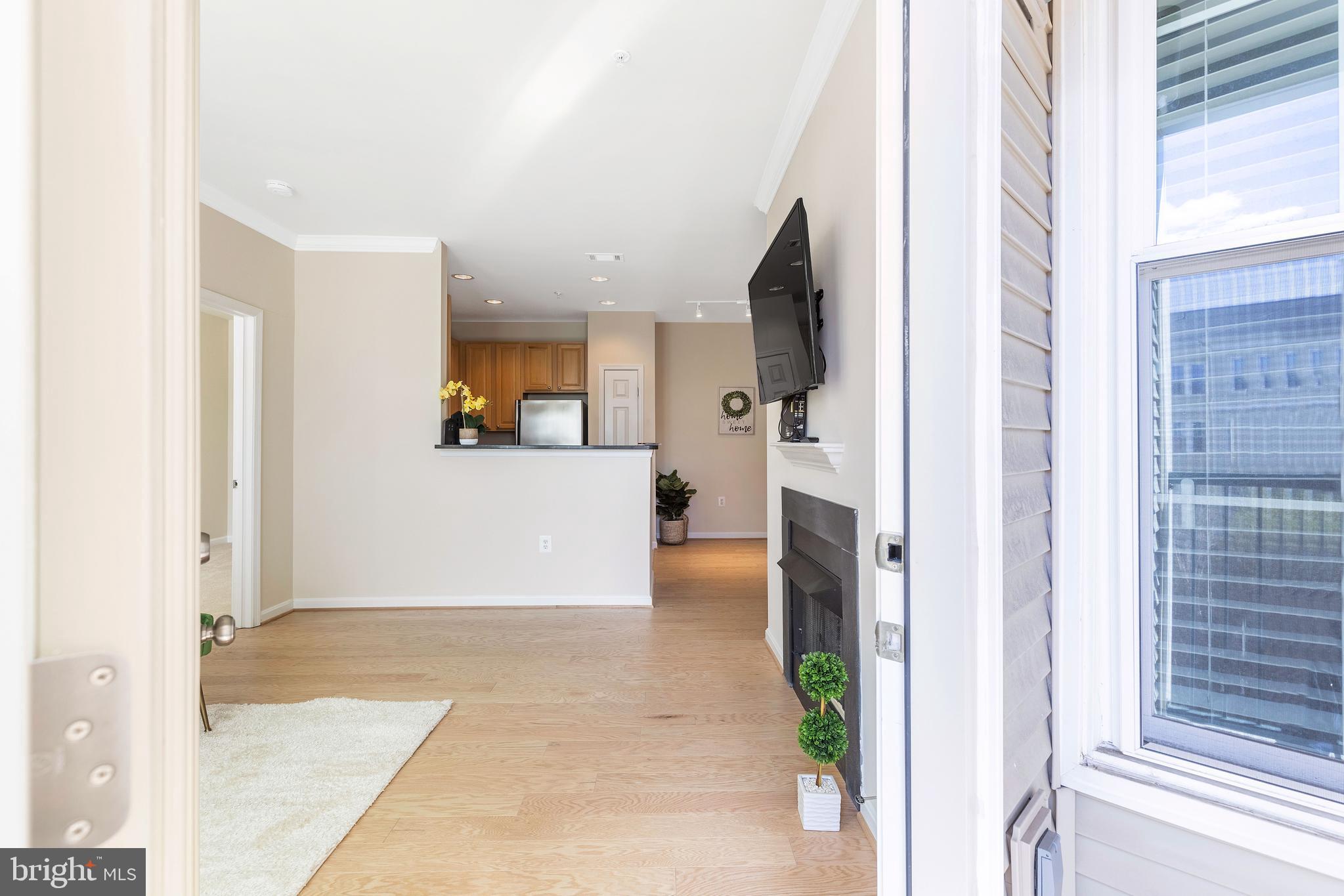 THE GROVE AT ARLINGTON - Residential Lease