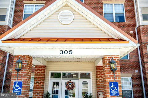 MLS: MDHR2059398