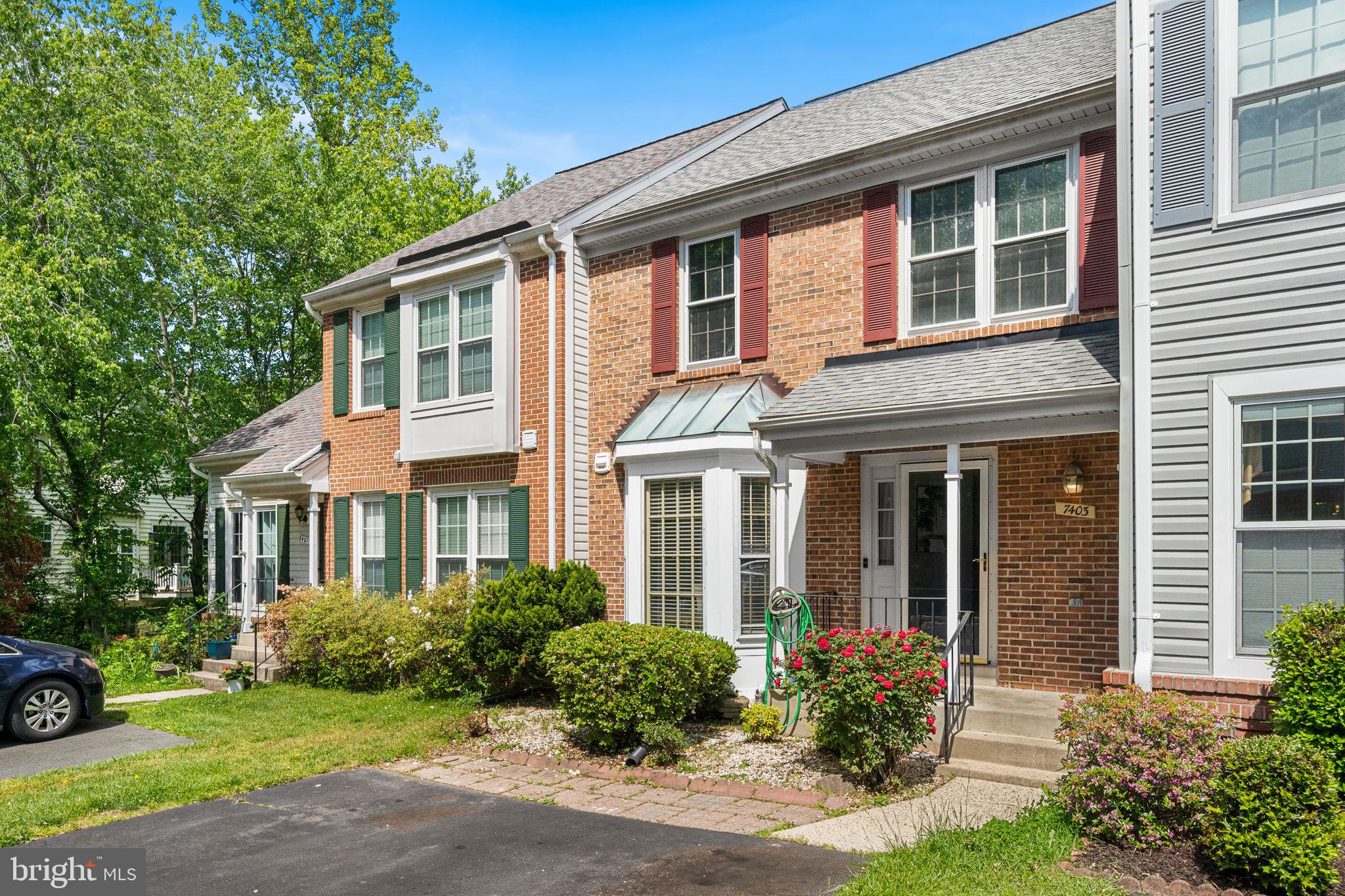 7403 RIDGE OAK COURT