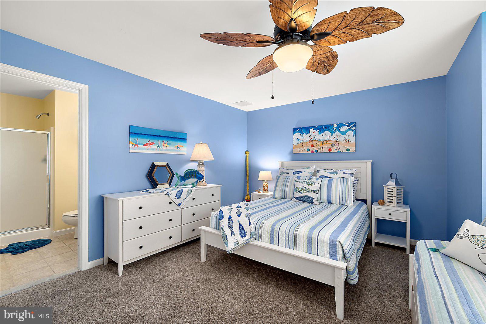 BAYVILLE SHORES - Residential