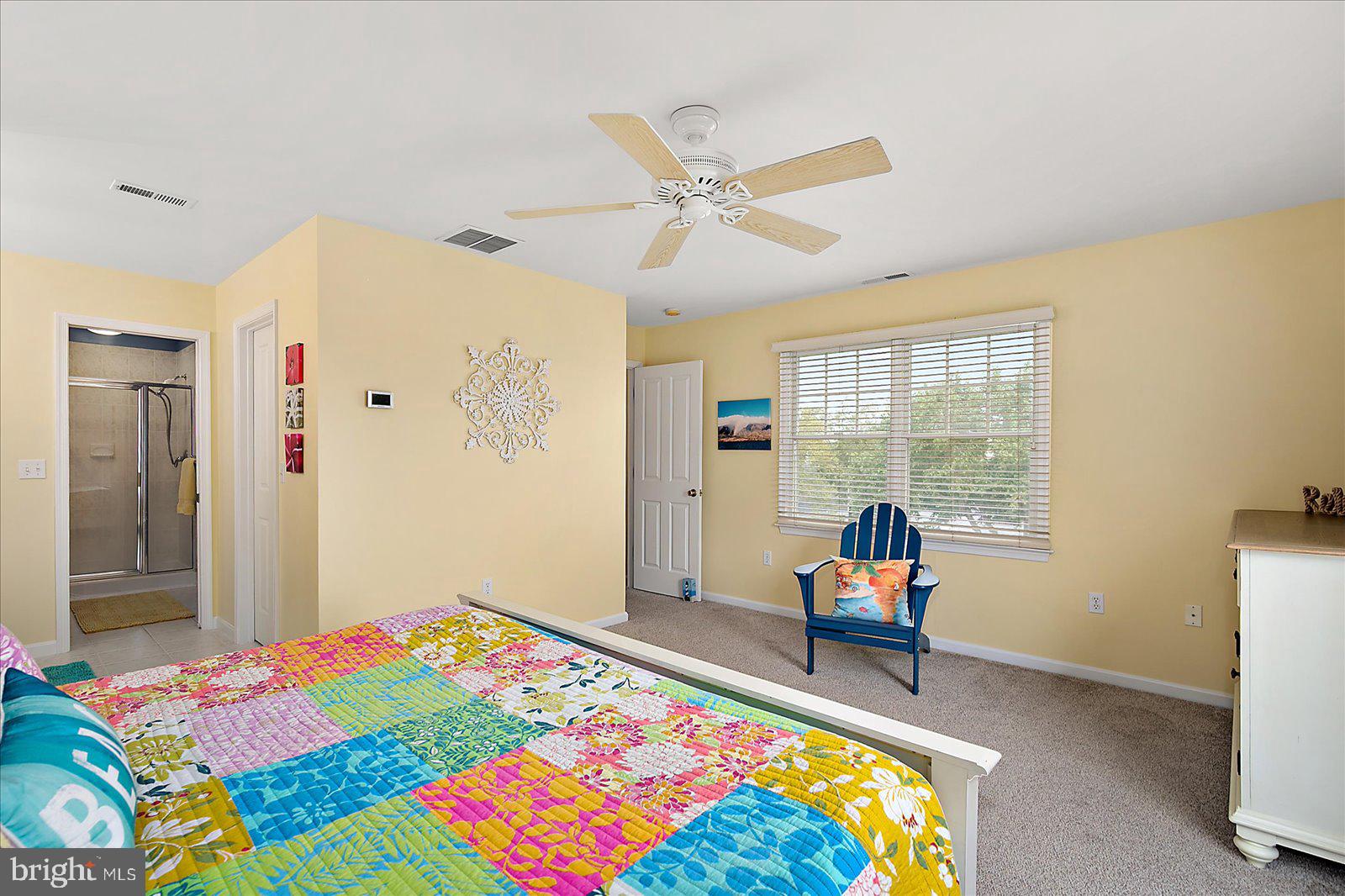 BAYVILLE SHORES - Residential