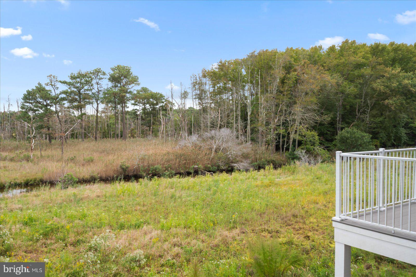 BAYVILLE SHORES - Residential