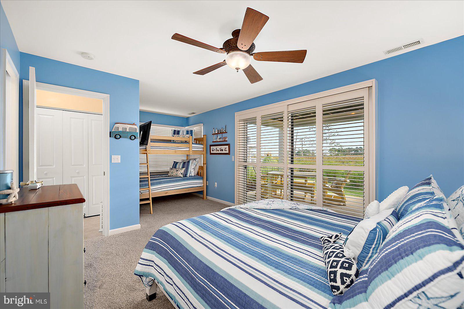 BAYVILLE SHORES - Residential