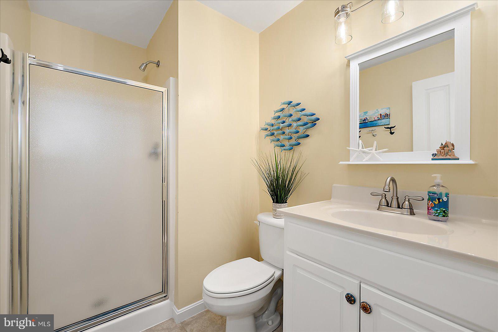 BAYVILLE SHORES - Residential