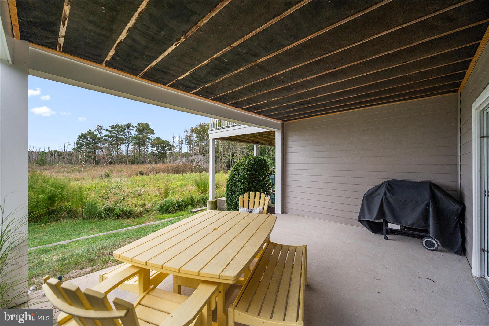 BAYVILLE SHORES - Residential