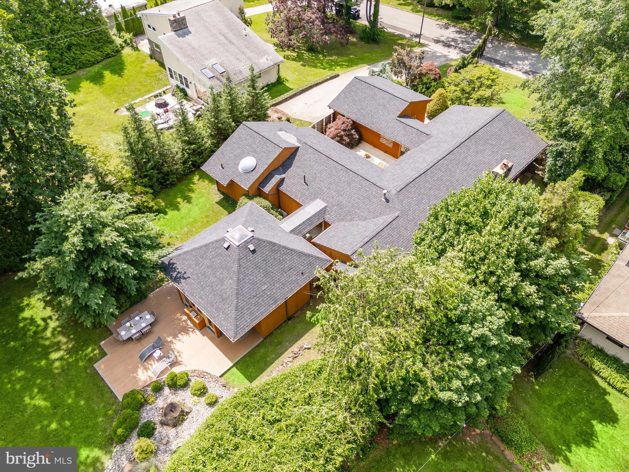 Villanova, Pennsylvania 19085, United States, 3 Bedrooms Bedrooms, ,4 BathroomsBathrooms,Residential,Active,157014