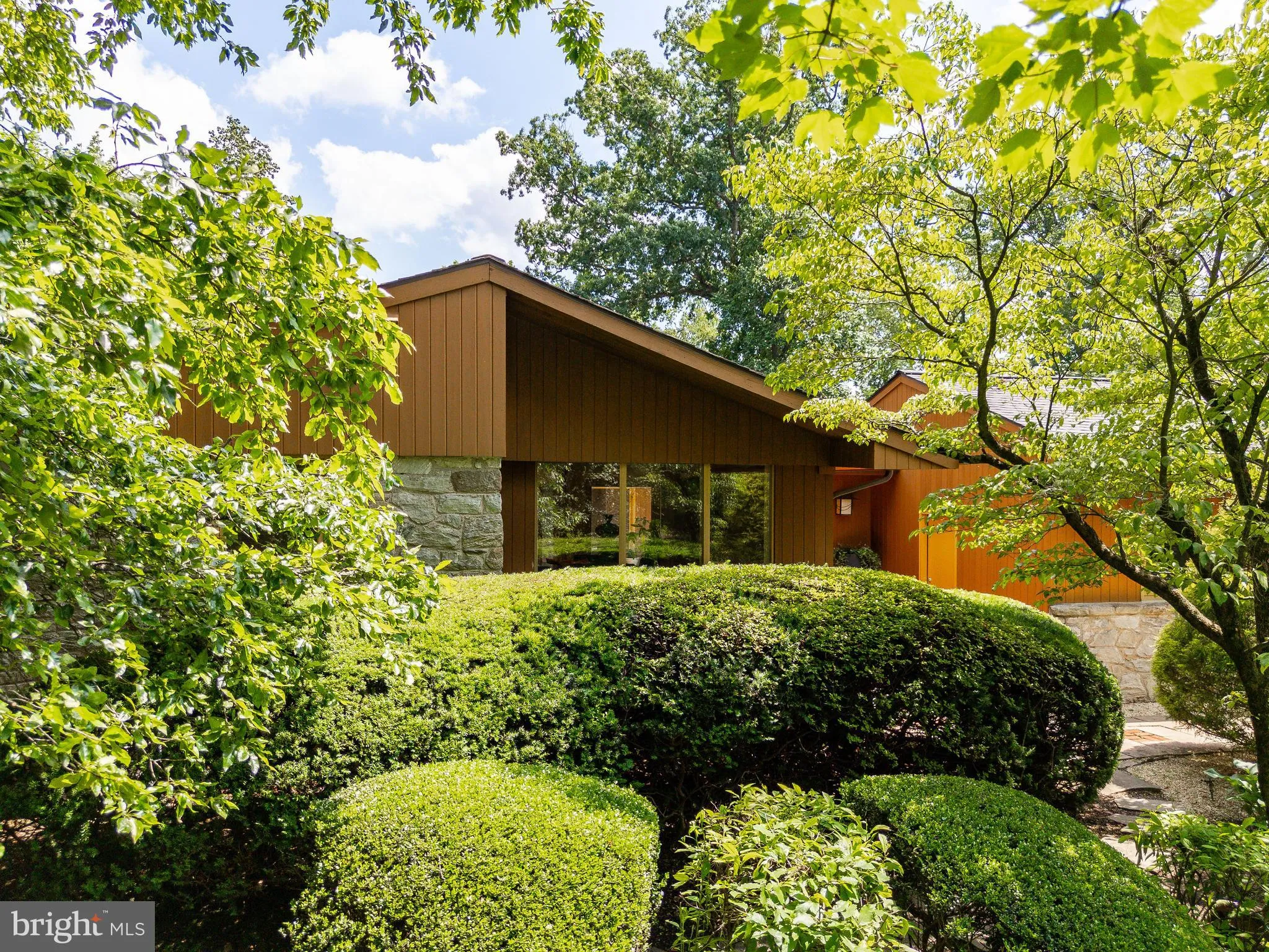 Villanova, Pennsylvania 19085, United States, 3 Bedrooms Bedrooms, ,4 BathroomsBathrooms,Residential,Active,157014