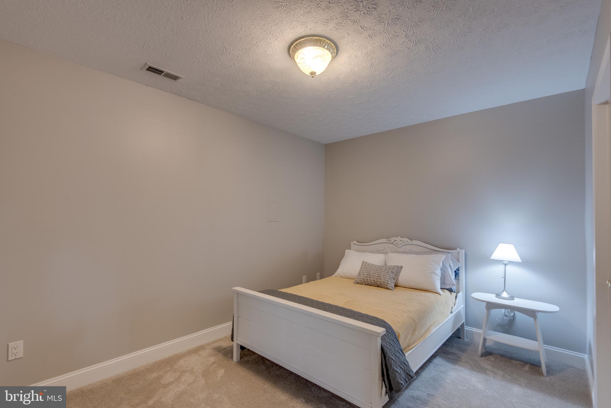 SINGLETREE - Residential