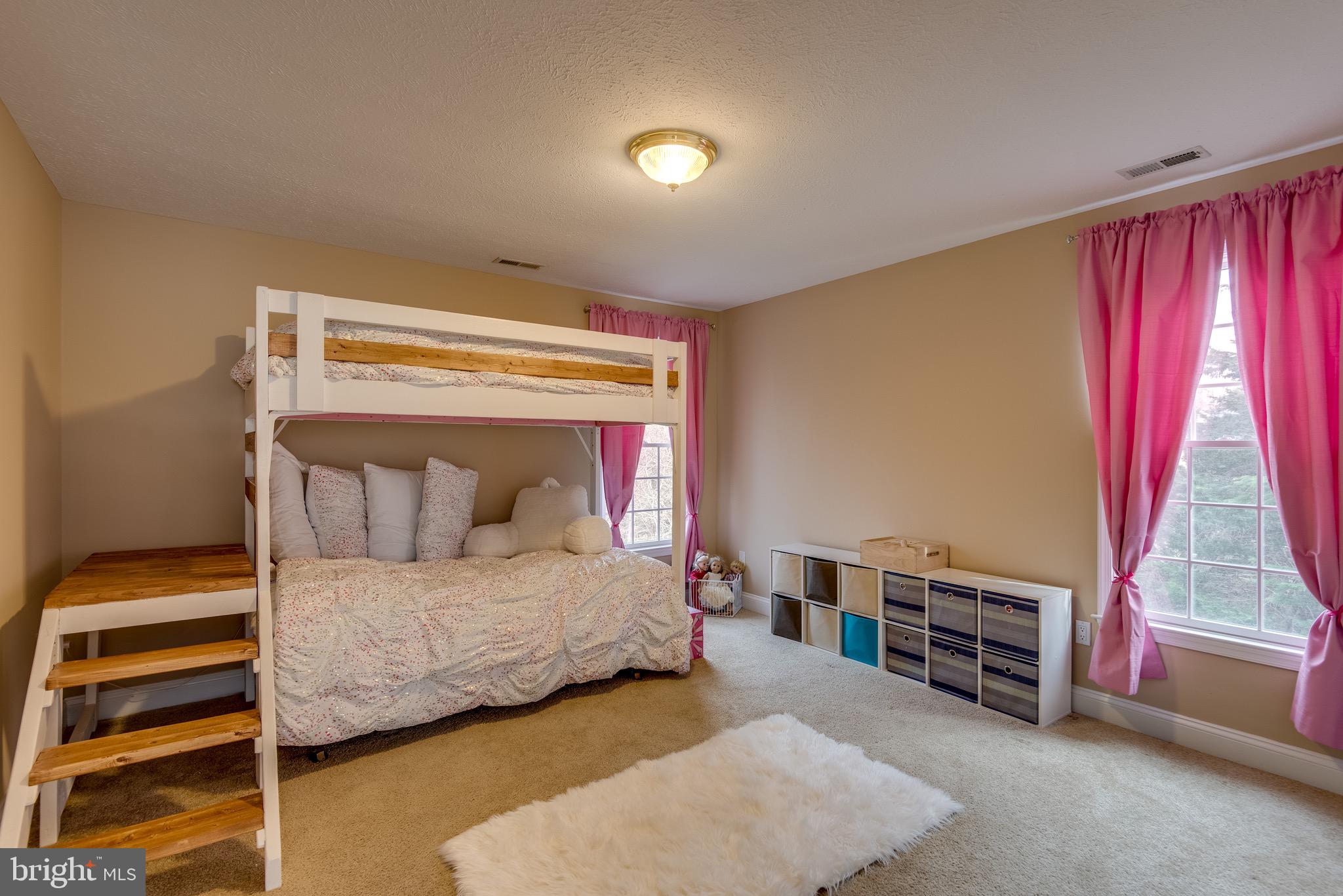 SINGLETREE - Residential