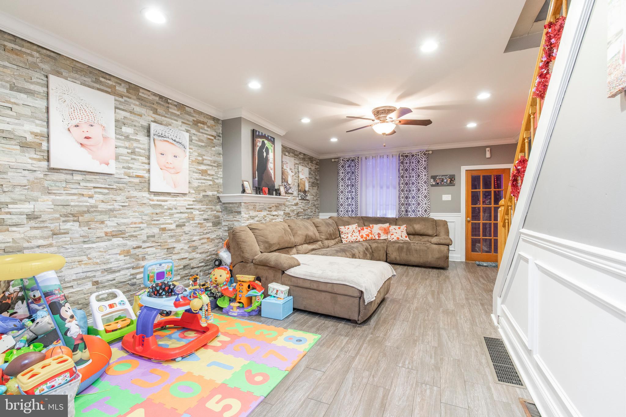 WHITMAN - Residential