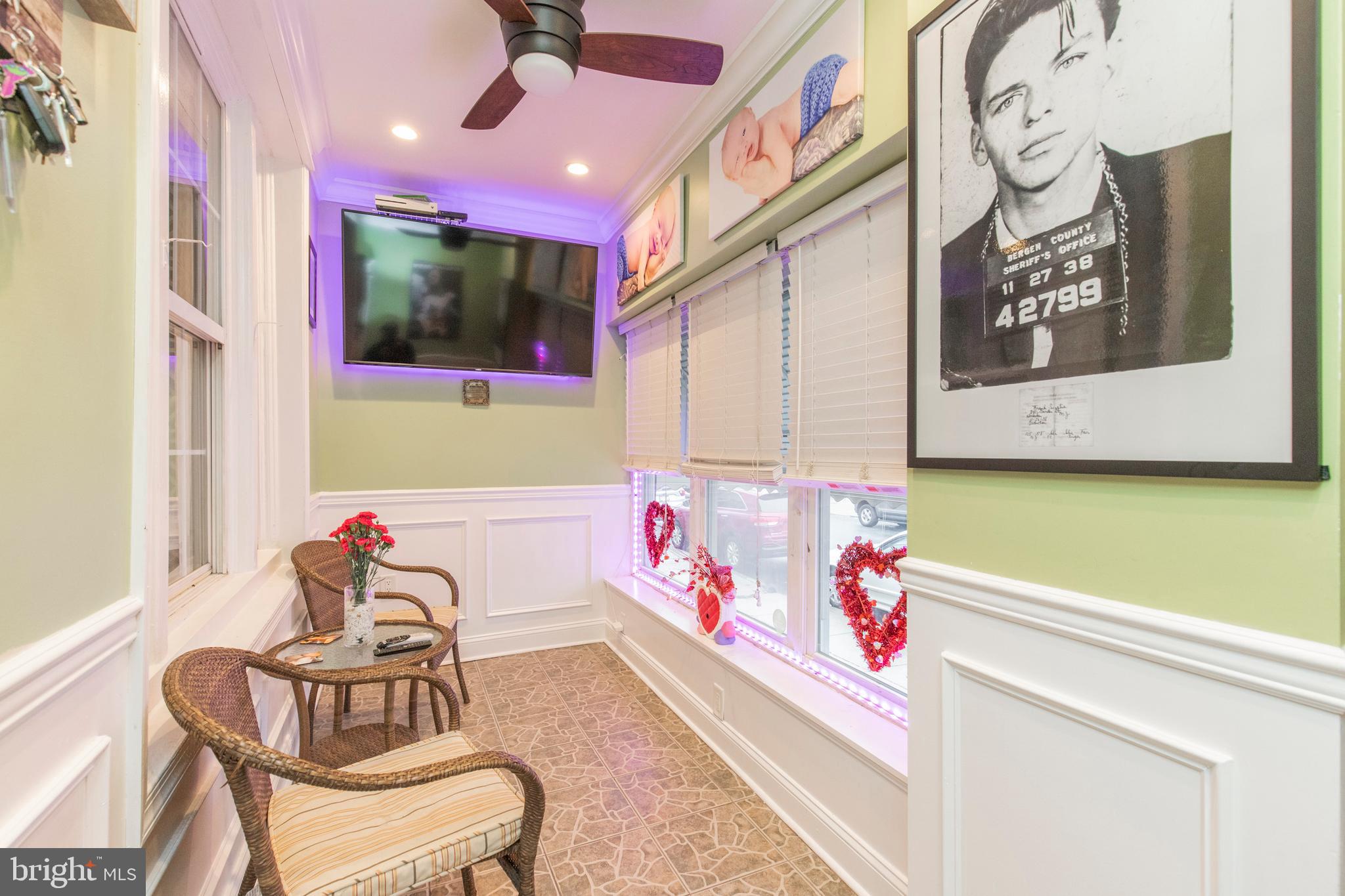 WHITMAN - Residential