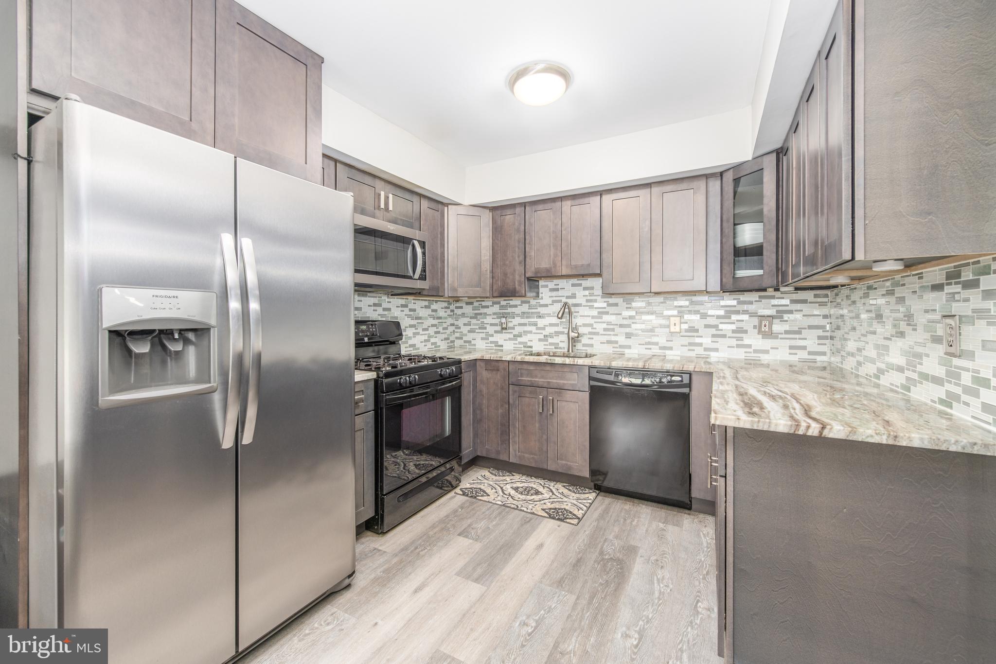 HILLTOP SUMMIT - Residential