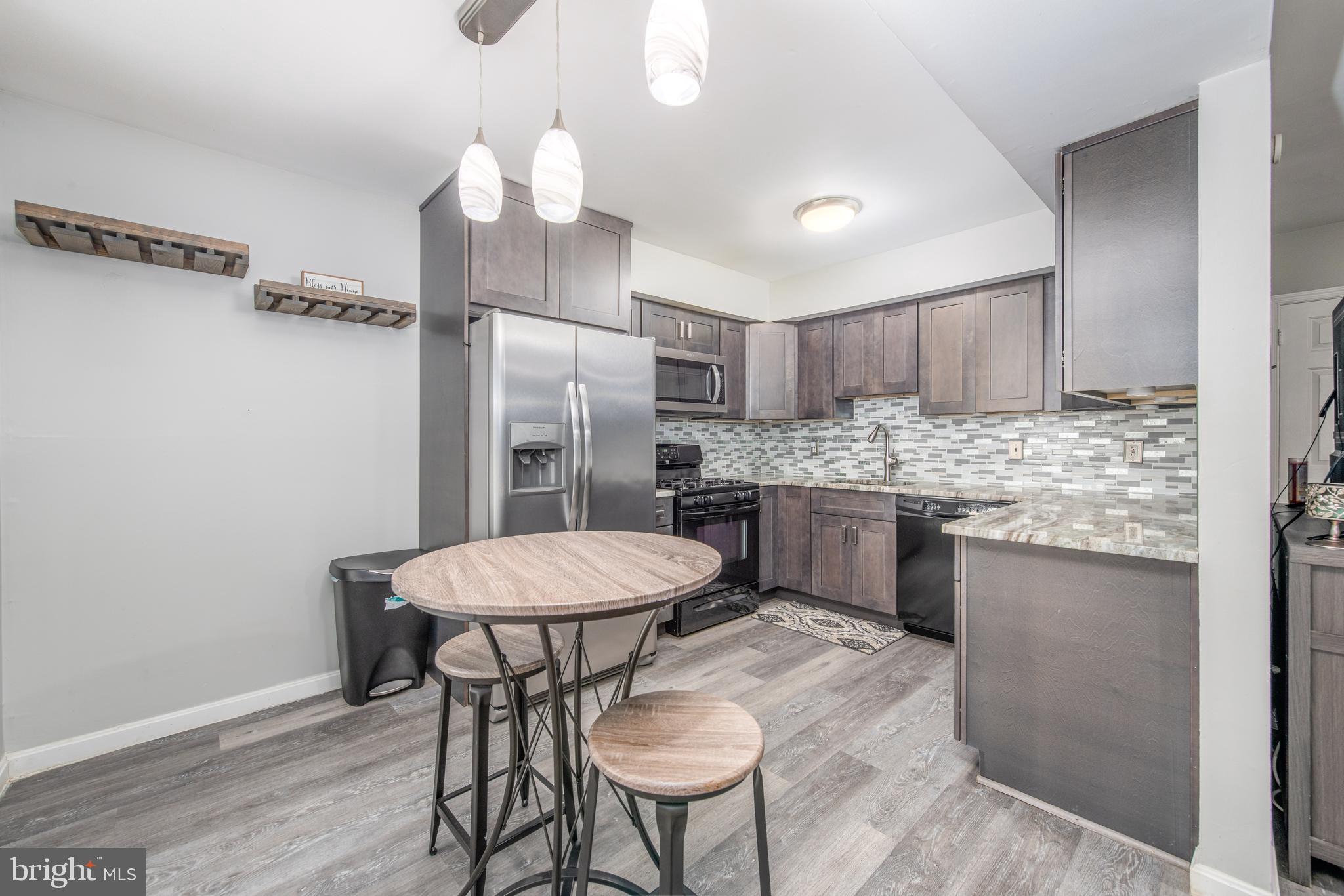 HILLTOP SUMMIT - Residential