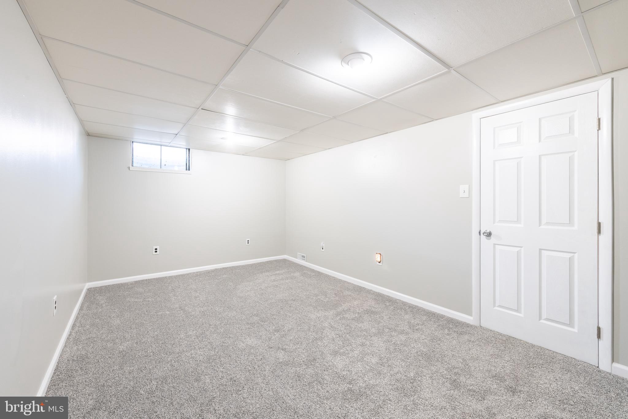 HILLTOP SUMMIT - Residential