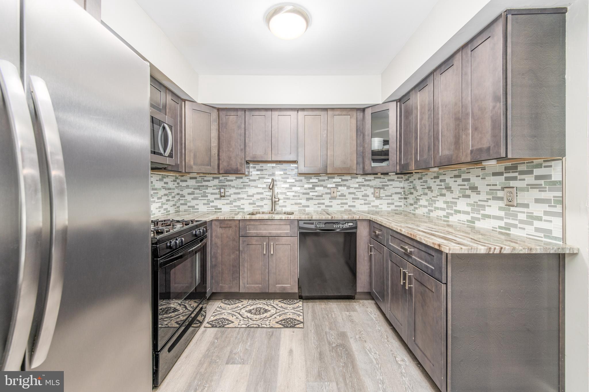 HILLTOP SUMMIT - Residential