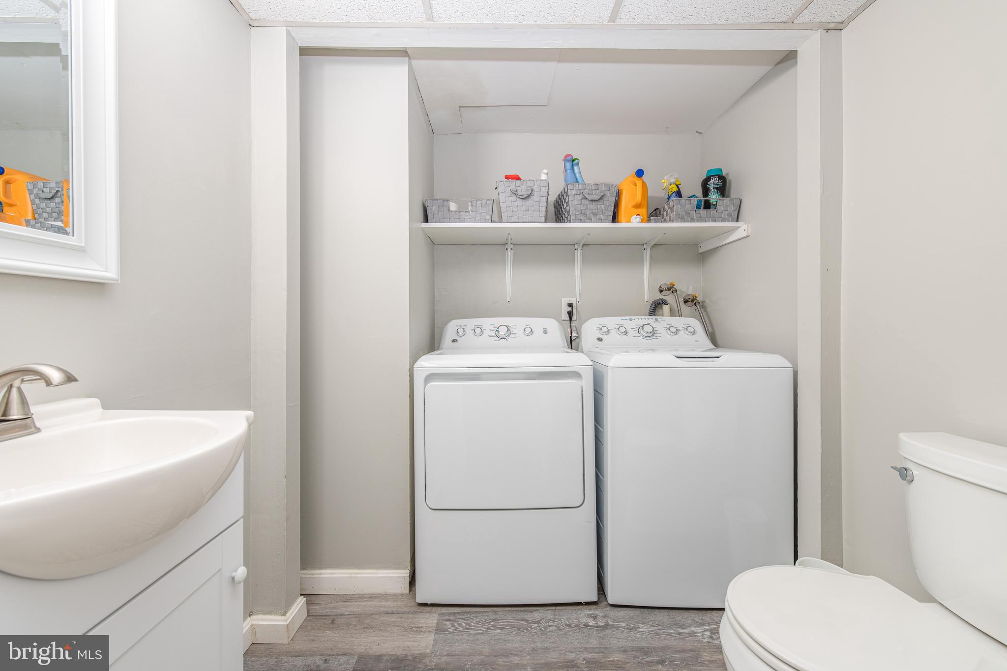 HILLTOP SUMMIT - Residential