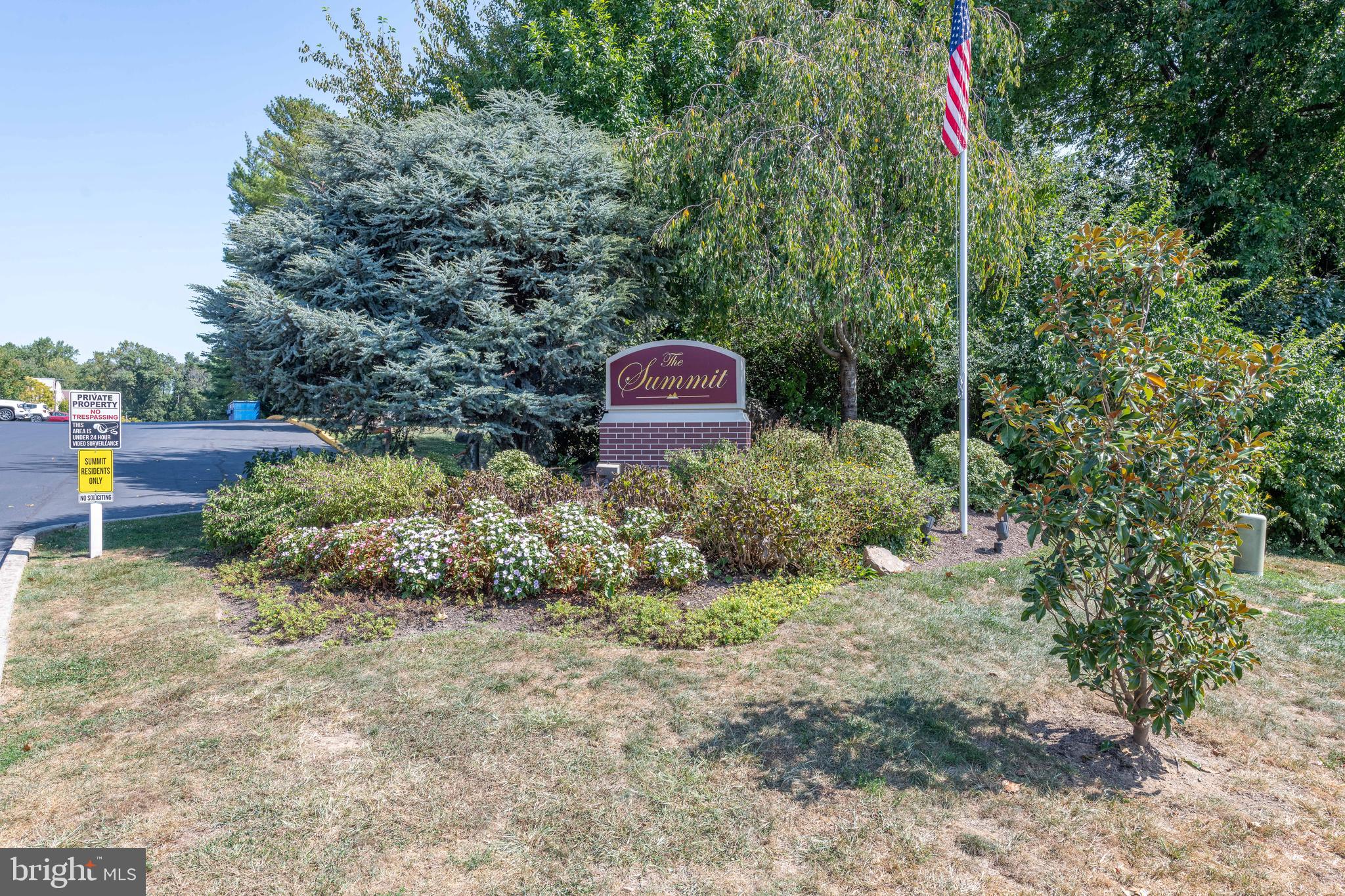 HILLTOP SUMMIT - Residential