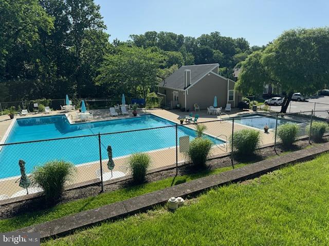 HILLTOP SUMMIT - Residential