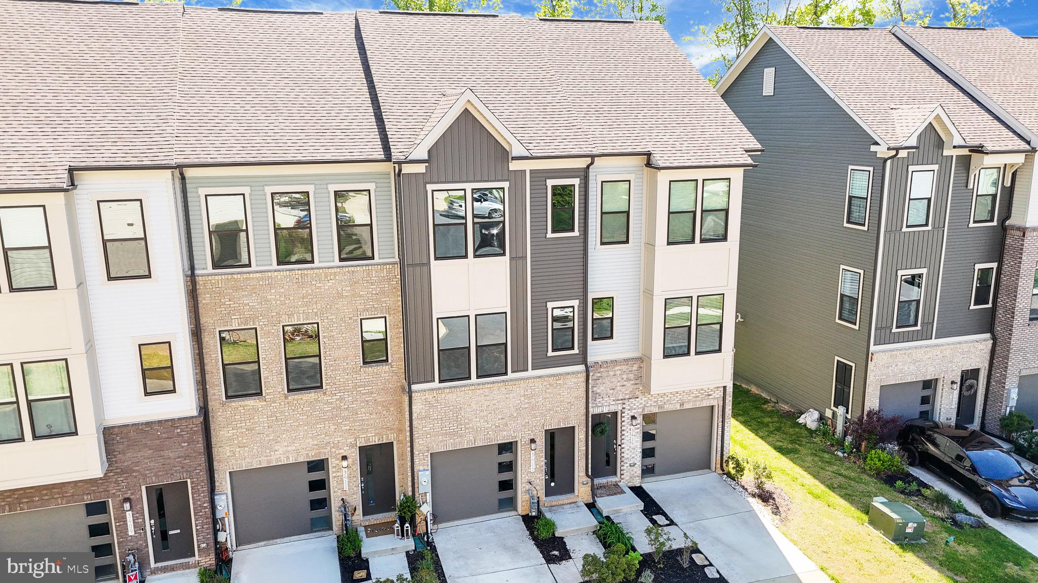 3413 HERON GLEN WAY
