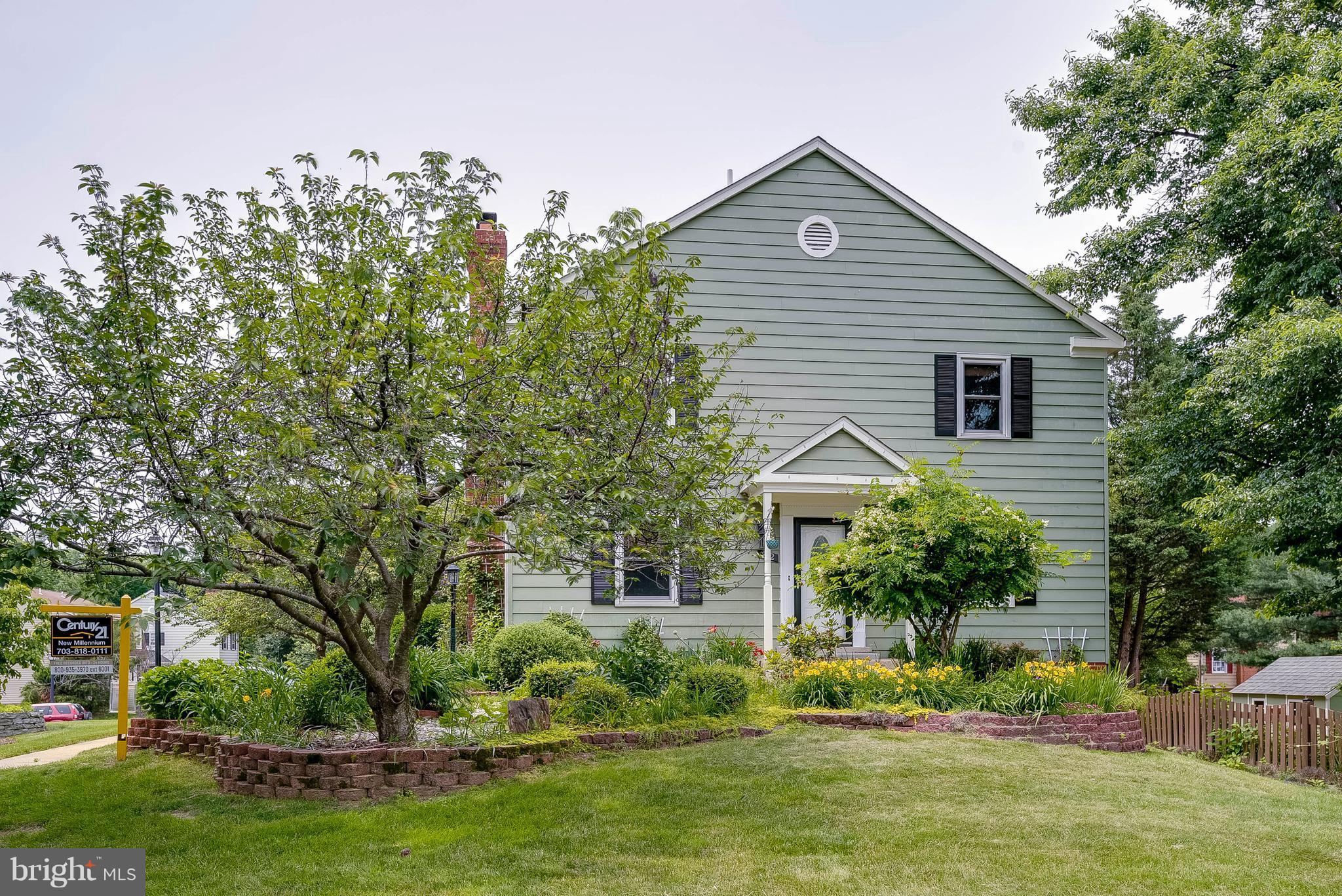 COURTS OF CHANDON - Residential