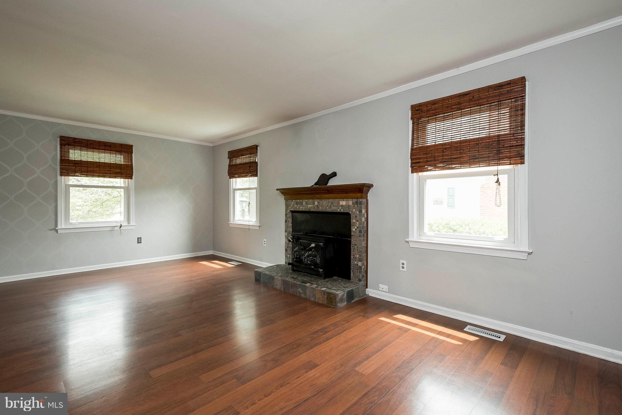 COURTS OF CHANDON - Residential