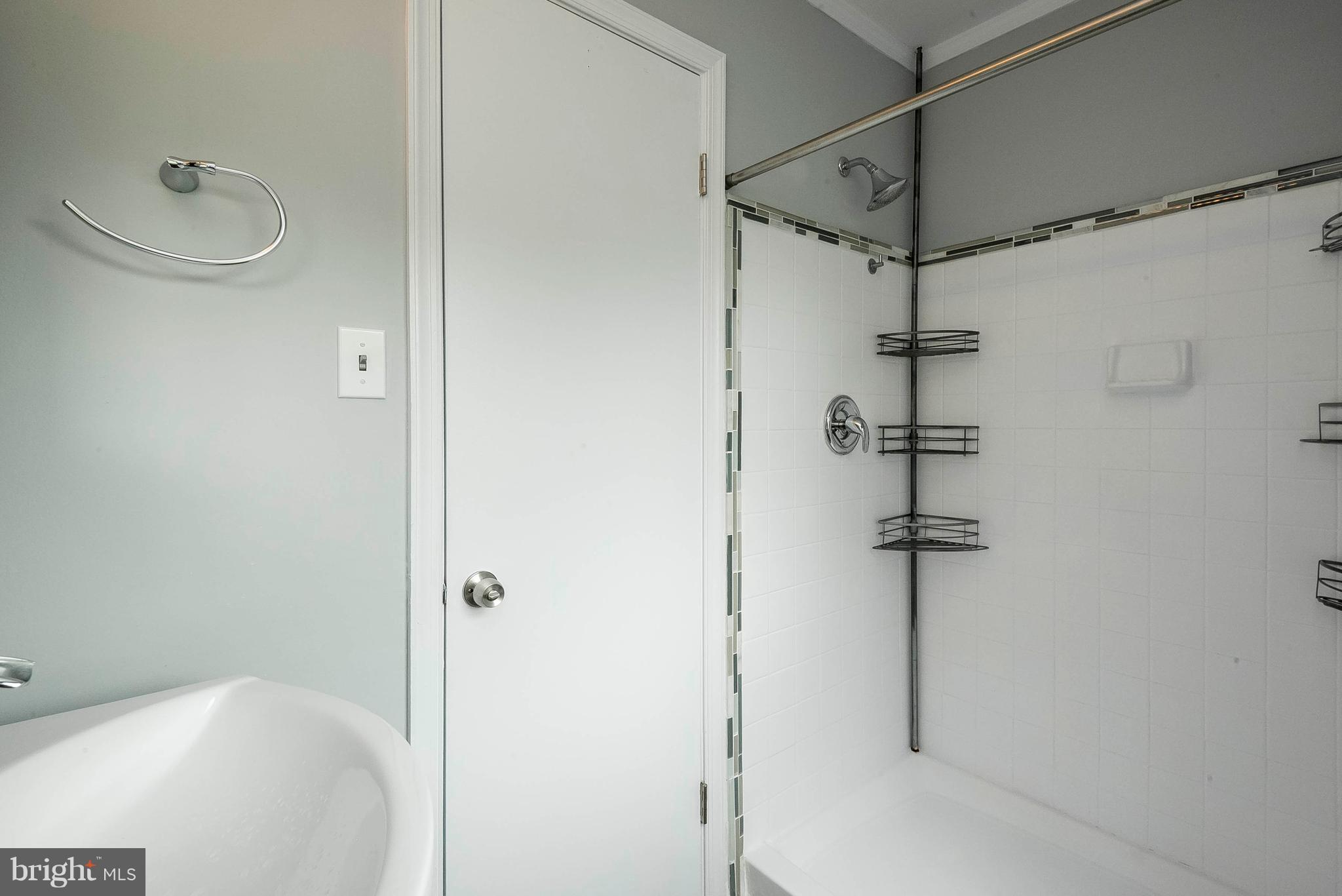 COURTS OF CHANDON - Residential