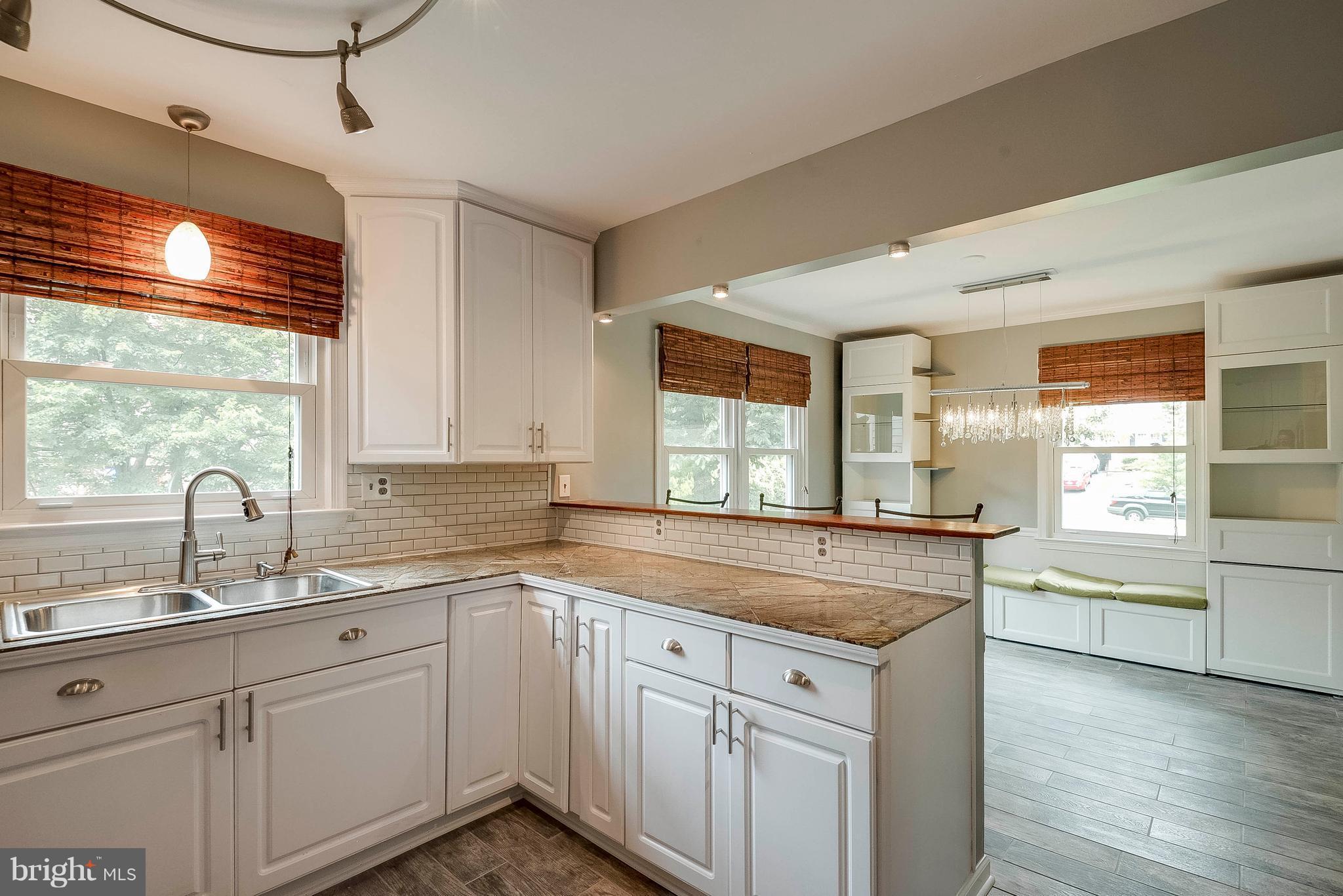 COURTS OF CHANDON - Residential