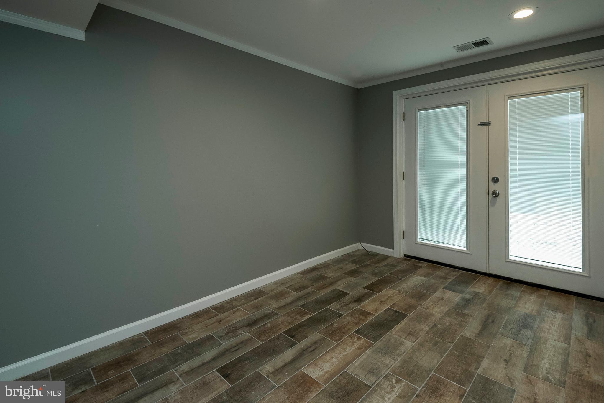 COURTS OF CHANDON - Residential