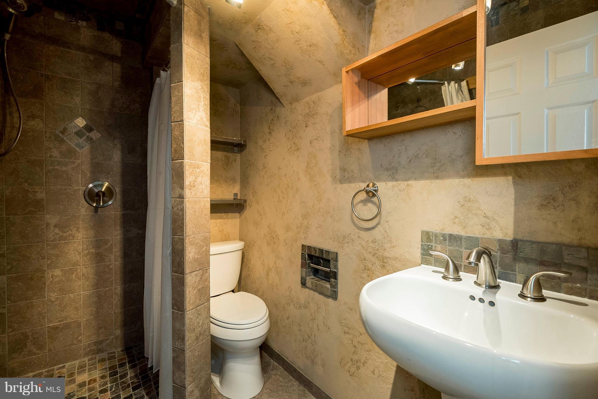 COURTS OF CHANDON - Residential