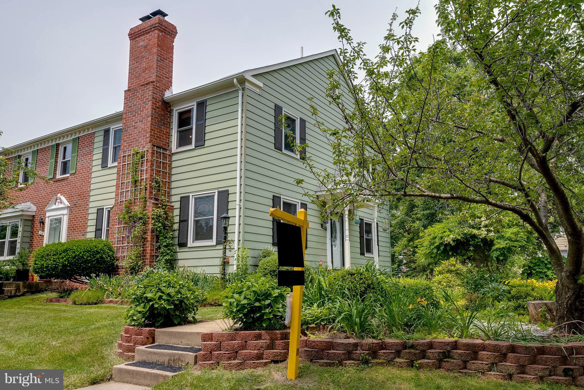 COURTS OF CHANDON - Residential