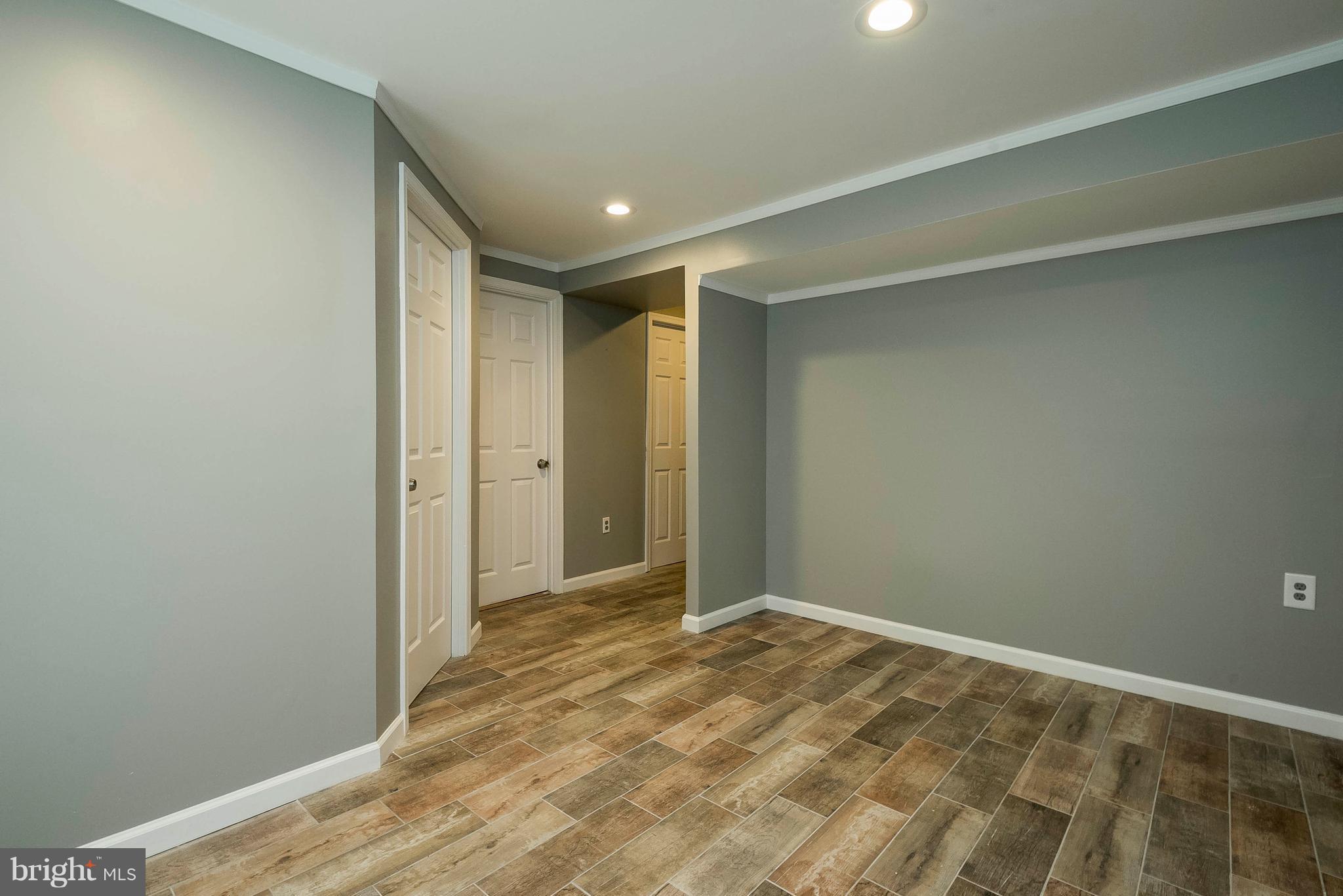 COURTS OF CHANDON - Residential