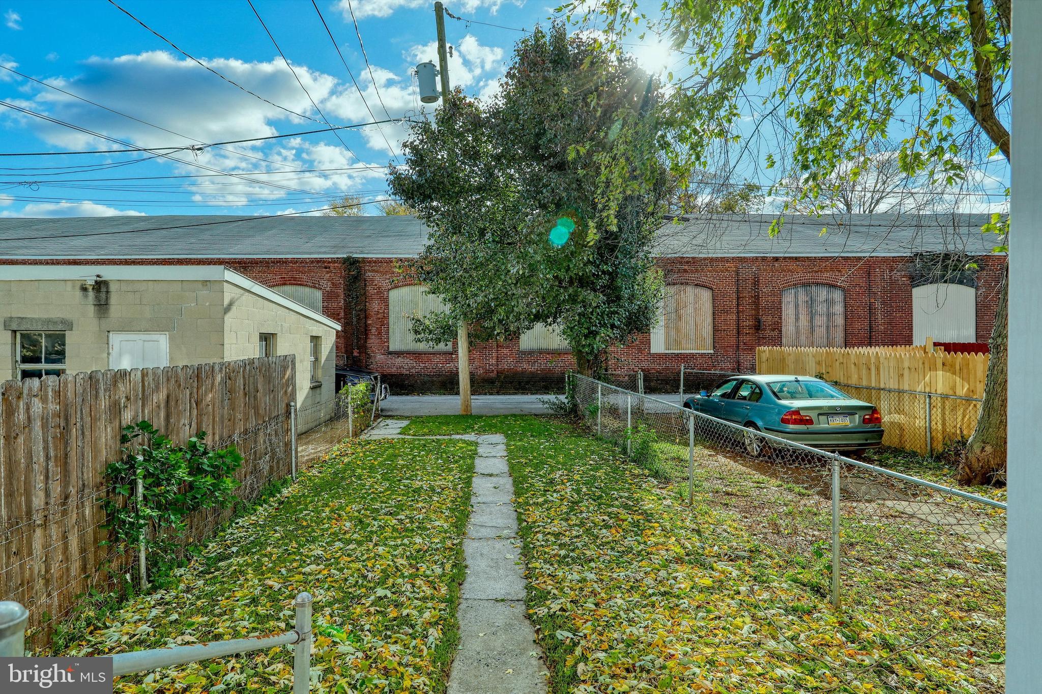 THE AVENUES - Residential