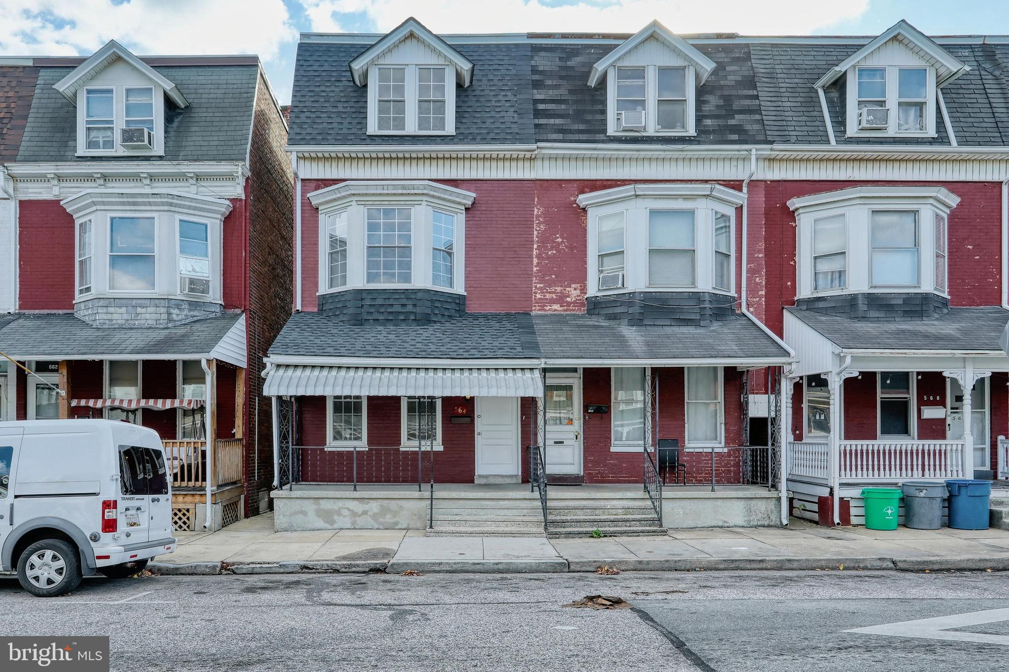 THE AVENUES - Residential