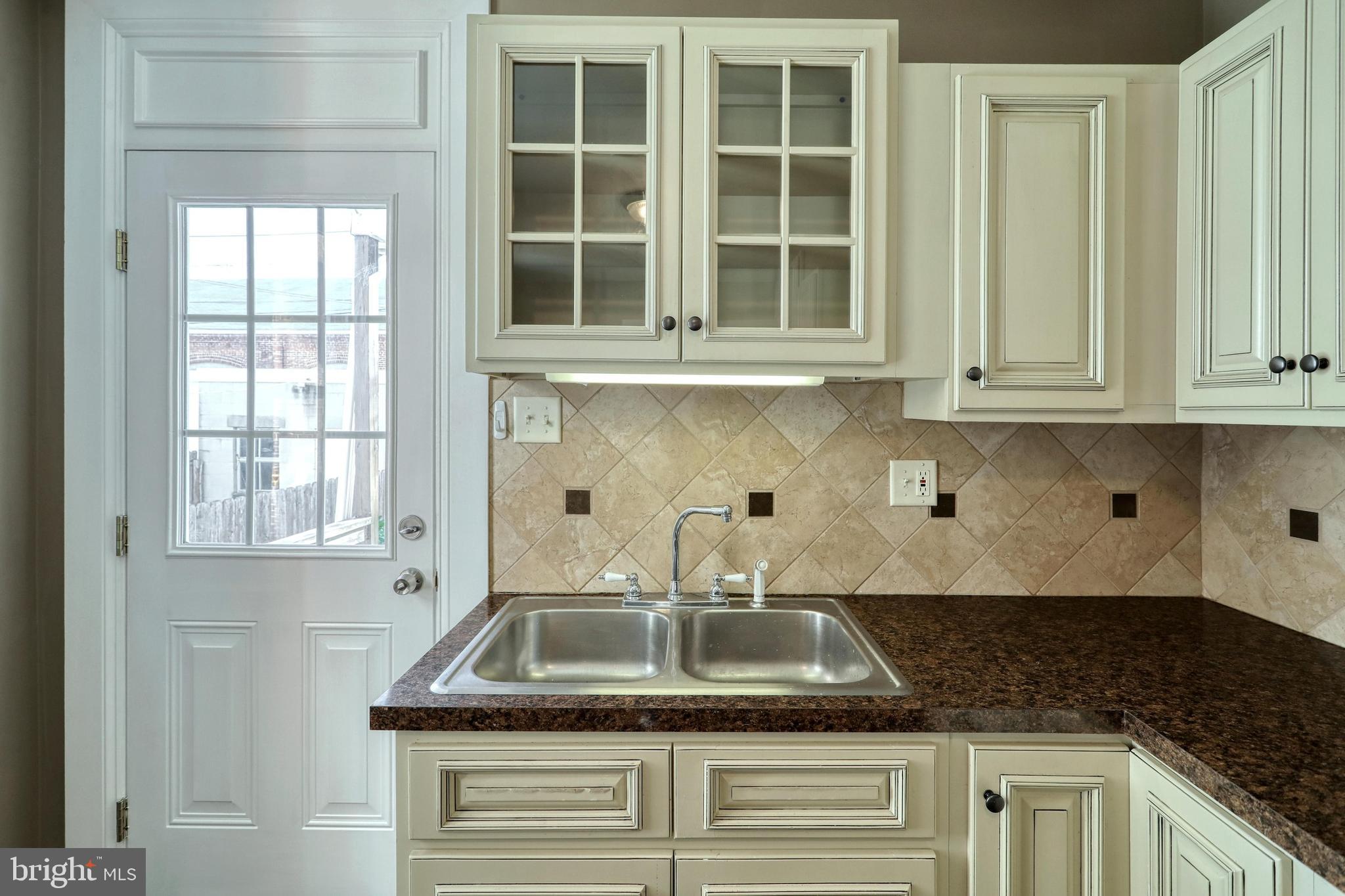 THE AVENUES - Residential