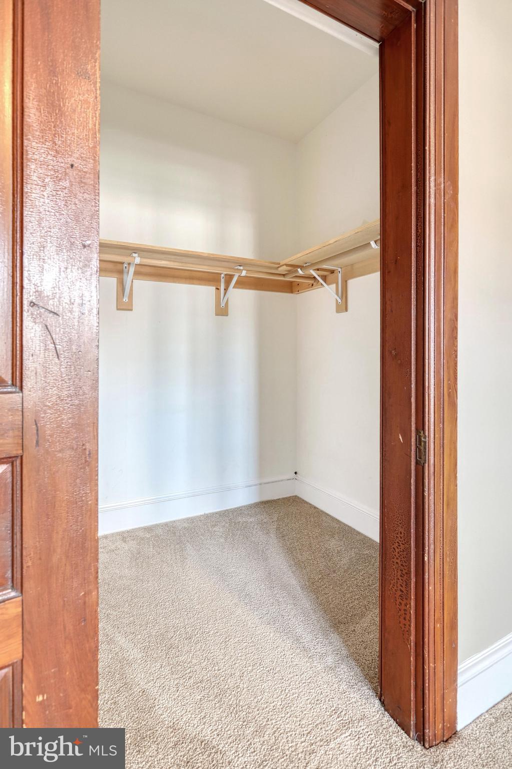 THE AVENUES - Residential