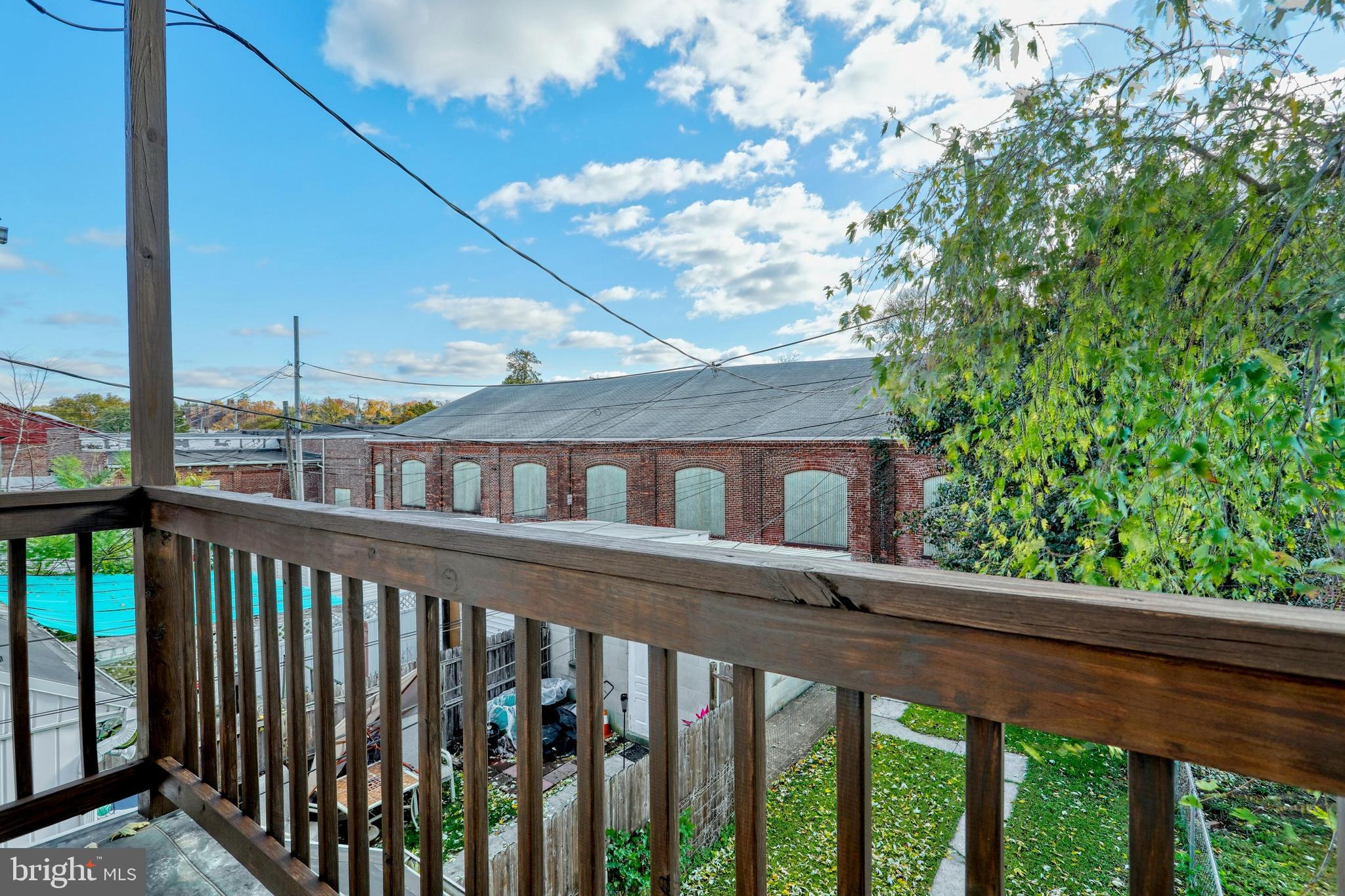 THE AVENUES - Residential