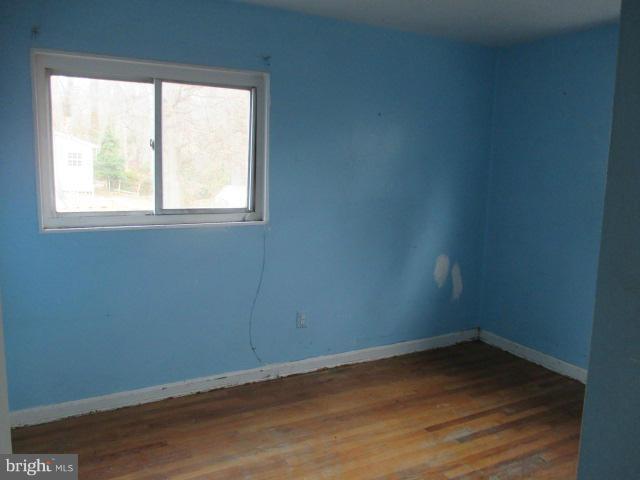 LANDOVER KNOLLS - Residential