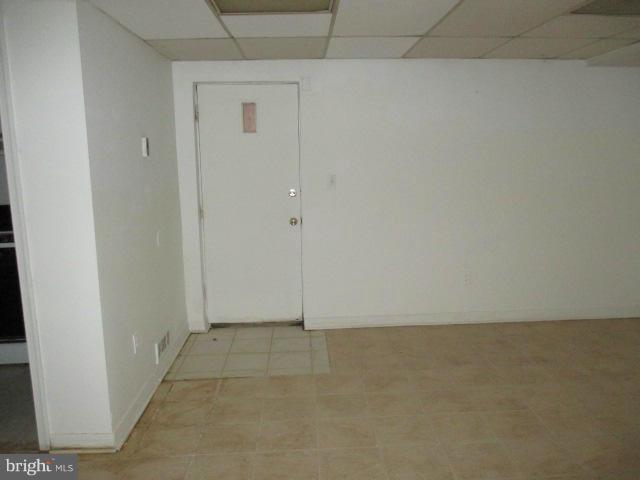 LANDOVER KNOLLS - Residential