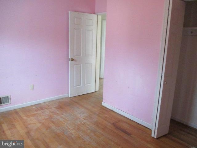 LANDOVER KNOLLS - Residential