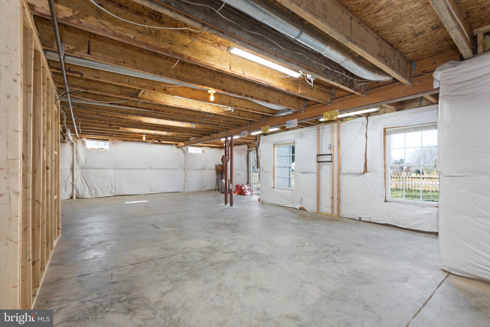 STAFFORD LAKES VILLAGE - Residential