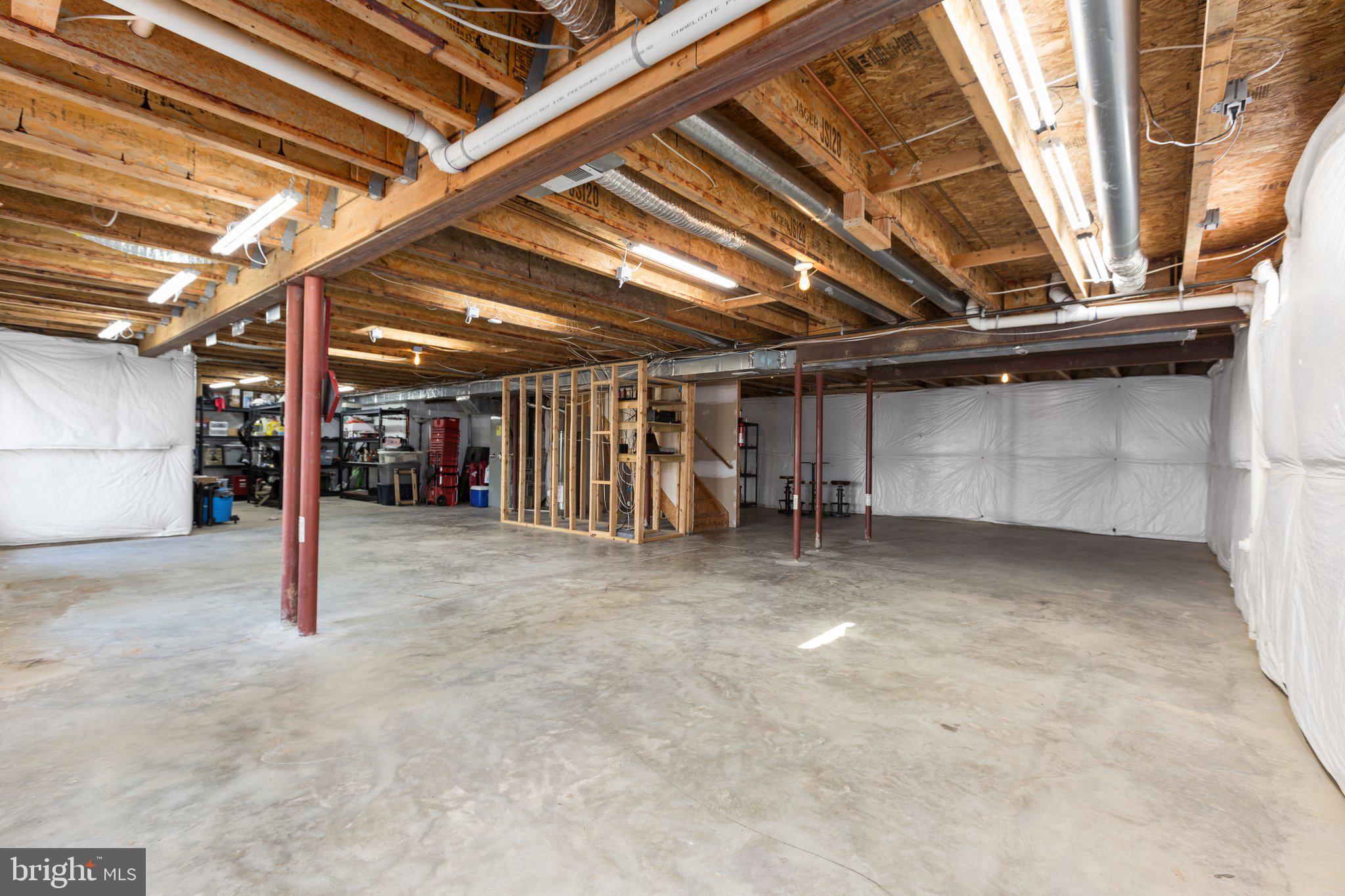 STAFFORD LAKES VILLAGE - Residential