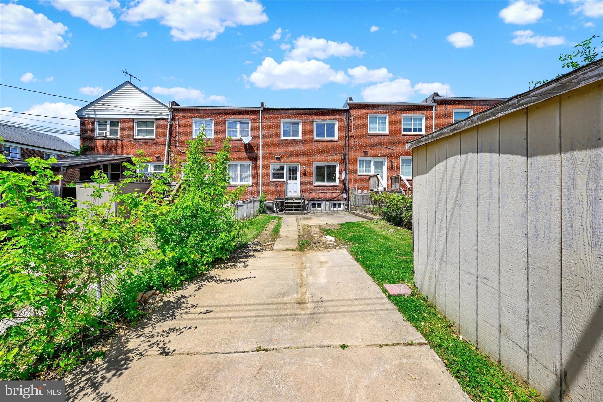 HILLENDALE - Residential