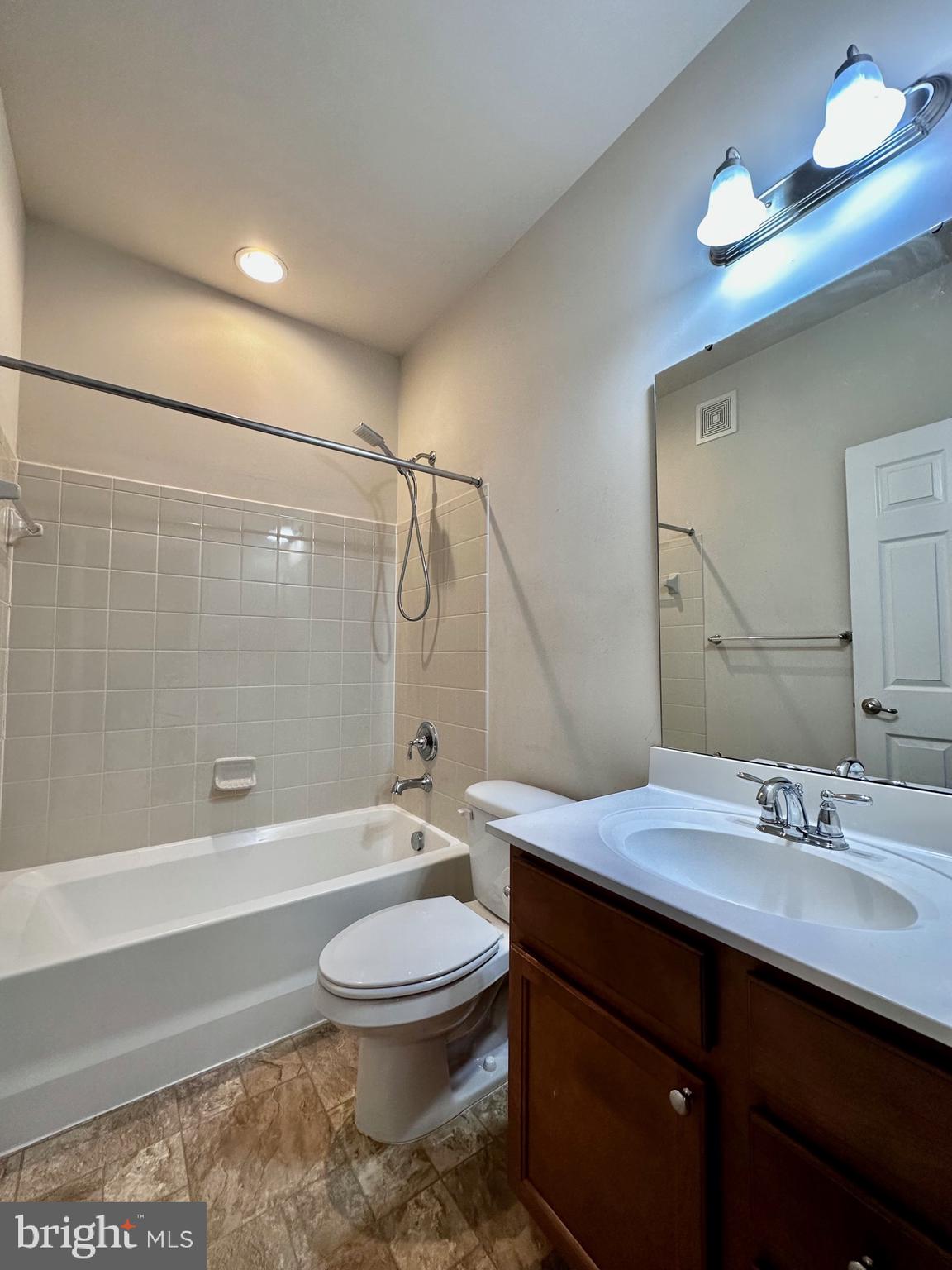 HALL STATION CONDO - Residential Lease