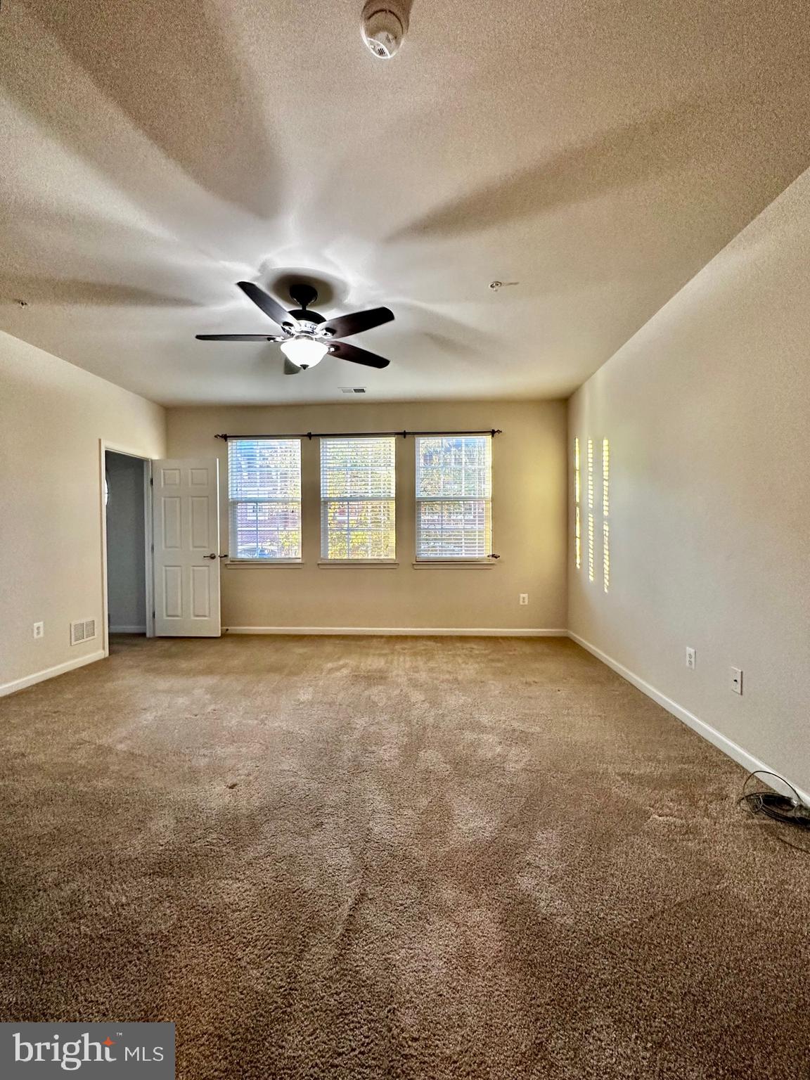 HALL STATION CONDO - Residential Lease