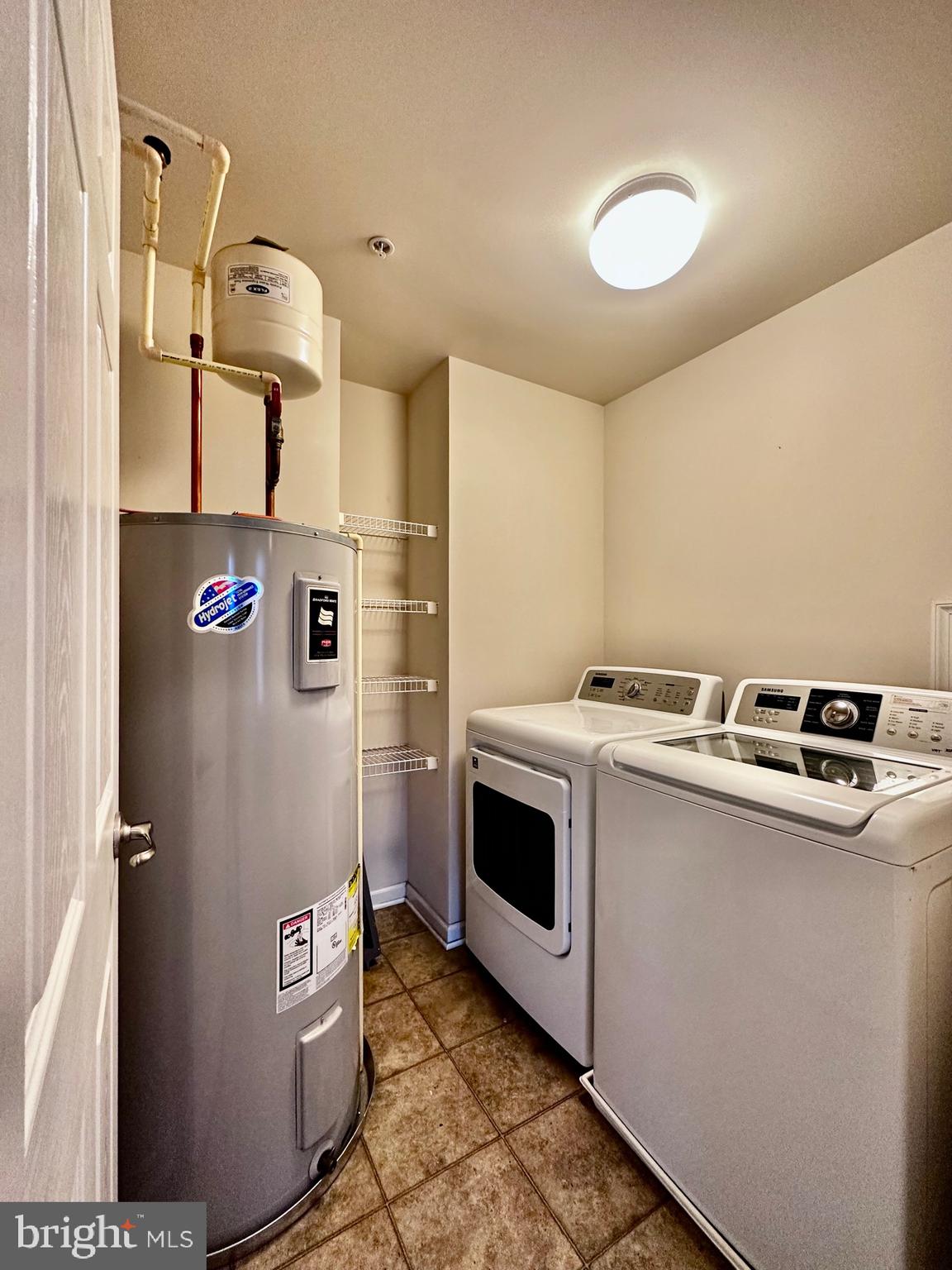 HALL STATION CONDO - Residential Lease