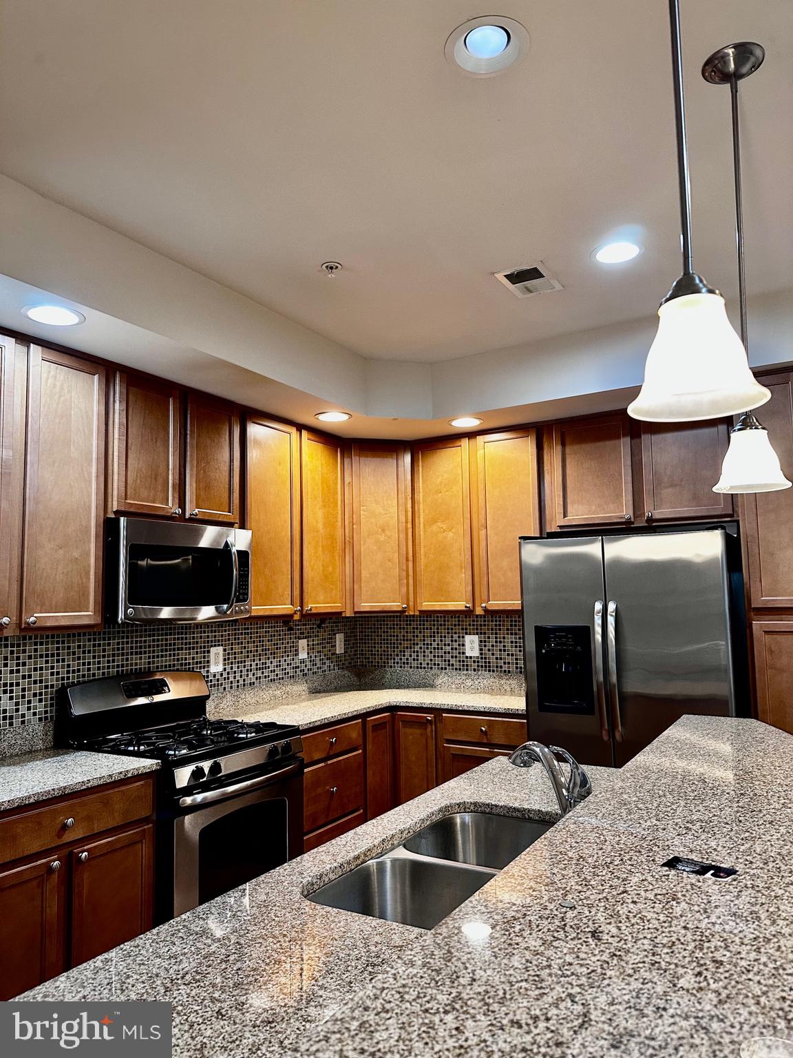 HALL STATION CONDO - Residential Lease