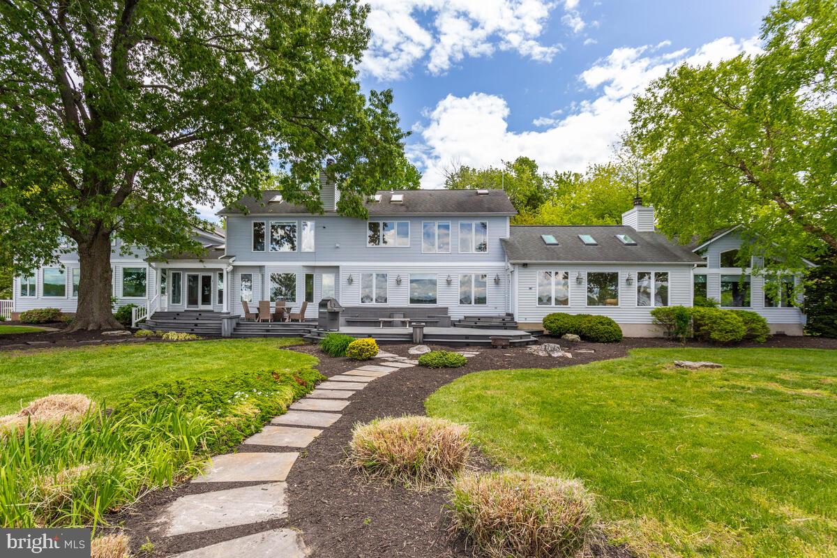 WEST RIVER - Residential