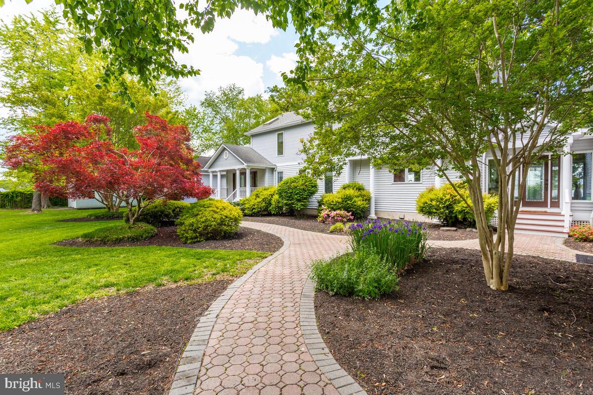 WEST RIVER - Residential