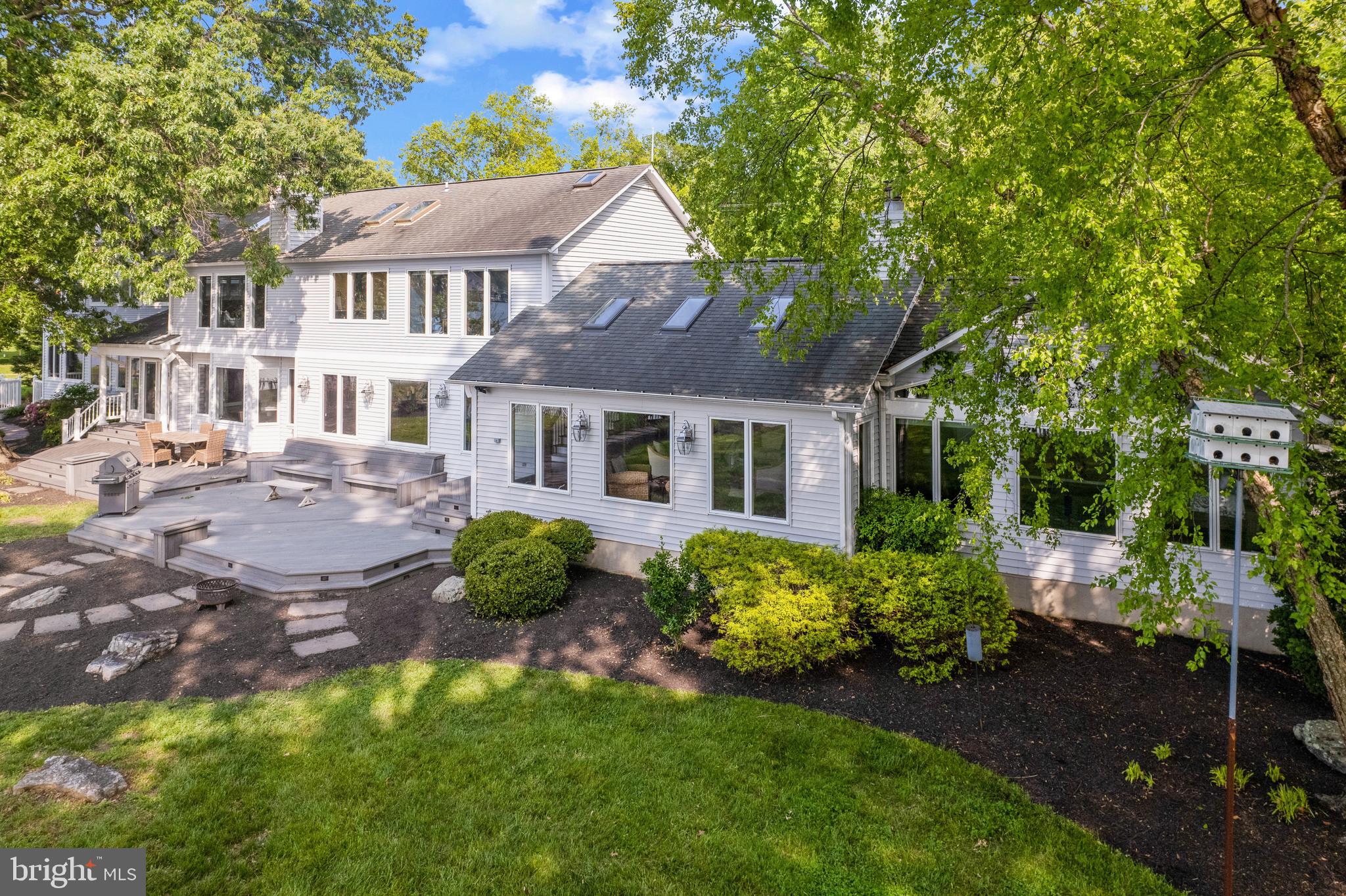 WEST RIVER - Residential