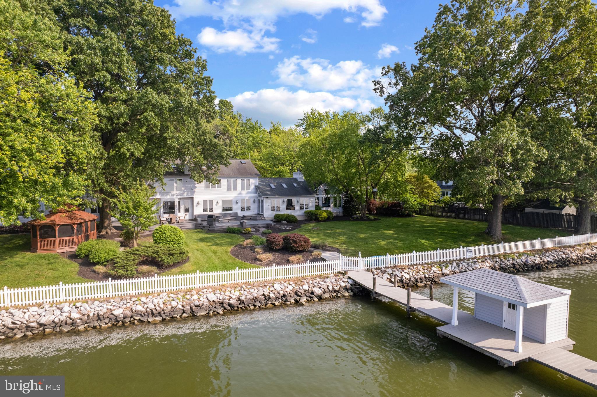 WEST RIVER - Residential